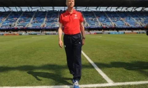HLV Wenger hé lộ kế hoạch chuyển nhượng của Pháo thủ