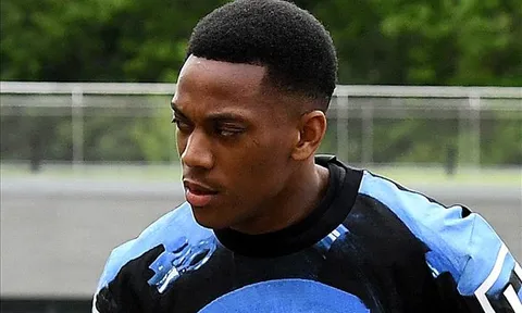 Anthony Martial nóng lòng sát cánh cùng Ibrahimovic