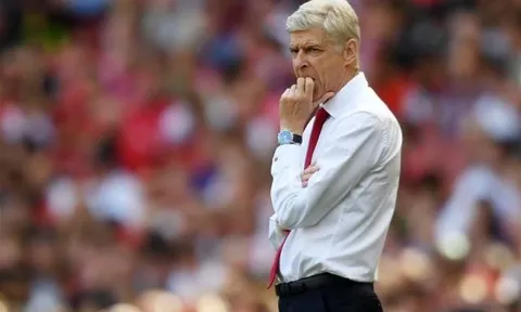 Những quyết định sai lầm của HLV Wenger trong mùa hè 2016