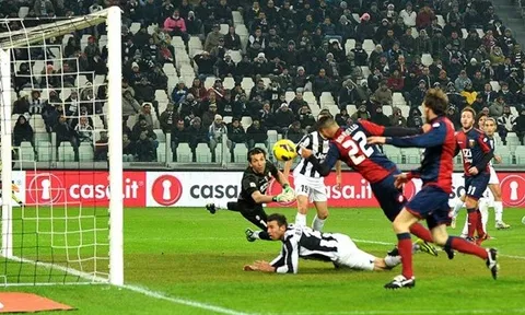 5 điểm nhấn Genoa 3-1 Juventus: Nhà vua "băng hà"