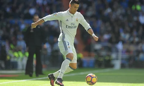 5 điều rút ra sau thương vụ gia hạn hợp đồng của Ronaldo