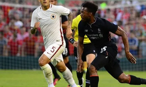 Daniel Sturridge lại khiến Liverpool đau đầu với chấn thương hông