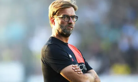 Huyền thoại Liverpool 'giục' Klopp mua hậu vệ mới