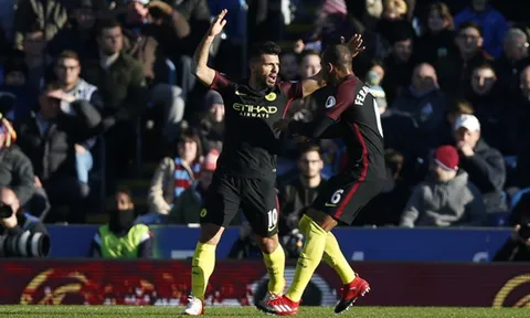 Aguero lập cú đúp, Man City ngược dòng đánh bại Burnley