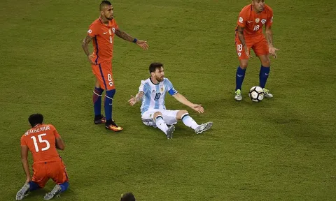 Ai cho Messi từ giã ĐTQG?
