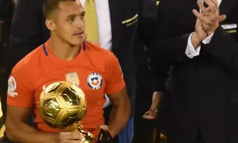 Alexis Sanchez hay nhất Copa America 2016