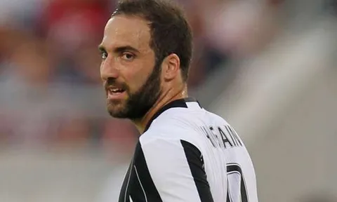 Allegri: "Tôi đã đúng khi để Higuain dự bị"