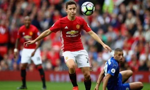 Ander Herrera được Mourinho đích thân ngợi khen