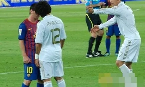 Ảnh chế: Củ tỏi ‘ngồi chơi’ mời thánh Tôn ‘xơi nước’; CR7 tá hỏa vì M21 cướp người tình M12