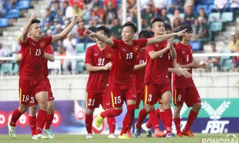 Nhìn lại chiến thắng nghẹt thở của ĐT Việt Nam trước Hong Kong (TQ)