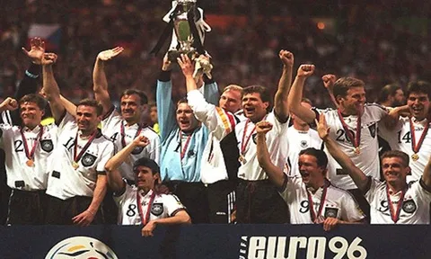 Lịch sử EURO: 1996 - Người Anh cúi đầu trước “xe tăng”