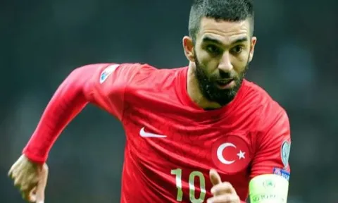 Arda Turan, ngôi sao có khả năng 'ngồi ngoài' tại World Cup 2018