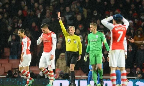 Arsenal: Cái nết đánh chết cái đẹp