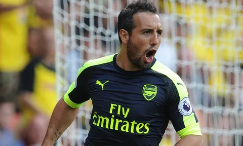 Arsenal đau đầu vì Santi Cazorla