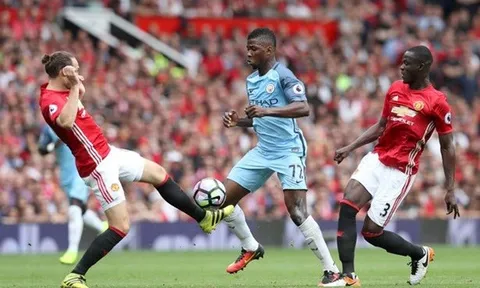 Bailly nói gì khi đá cặp cùng Daley Blind?