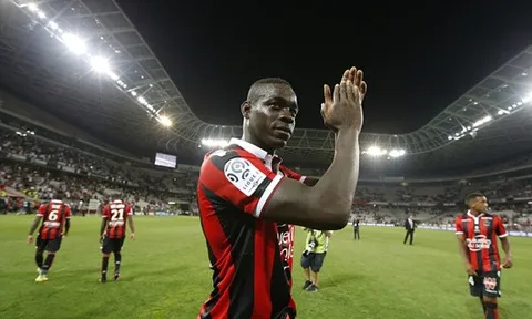 Balotelli ghi điểm tuyệt đối với CĐV Nice