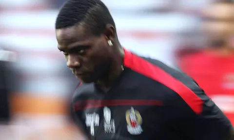 Balotelli không muốn nhìn mặt Klopp