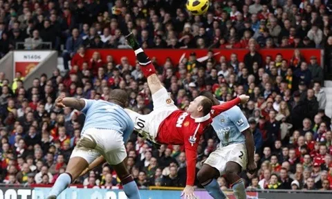 Bàn thắng để đời của Rooney trong trận derby Manchester năm 2011