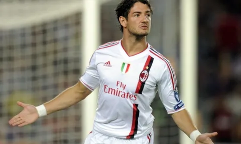 Bàn thắng kinh điển của Alexandre Pato vs Barcelona
