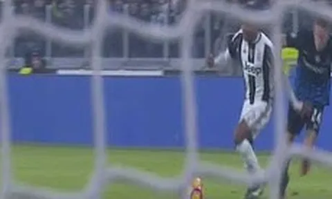 Bàn thắng solo tuyệt đẹp của Alex Sandro (Juventus) vs Atalanta