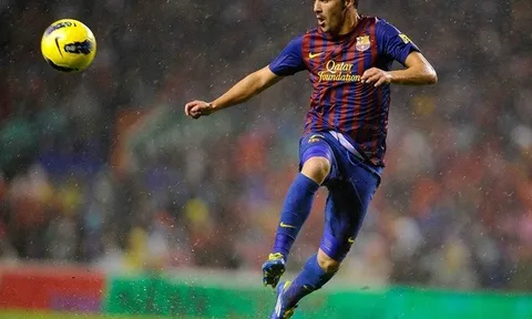 Bàn thắng tuyệt vời của David Villa vào lưới Real