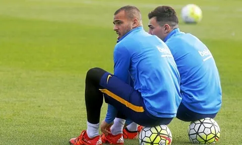 Barca đã để bao nhiêu sao trẻ ra đi Hè này?