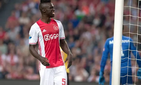 Barca, Real tranh nhau sao trẻ Ajax