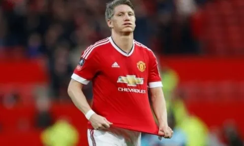 Schweinsteiger gửi thông điệp không thể cảm động hơn cho M.U
