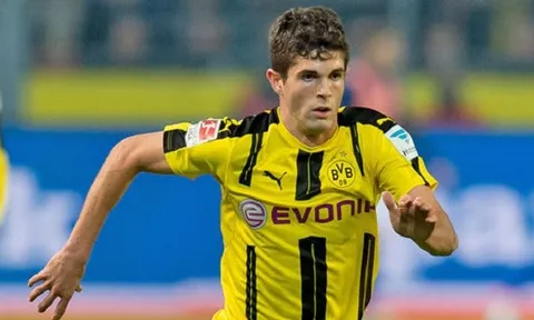 Bị Liverpool 'dòm ngó', Dortmund vội trói chân sao trẻ