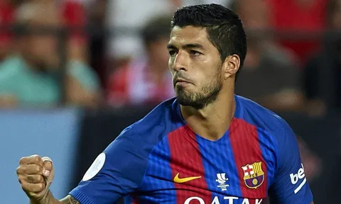 Bị treo giò, Suarez... mừng ra mặt