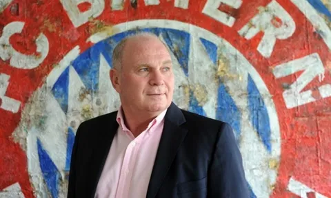 'Bố già' Hoeness chính thức trở lại cương vị Chủ tịch của Bayern
