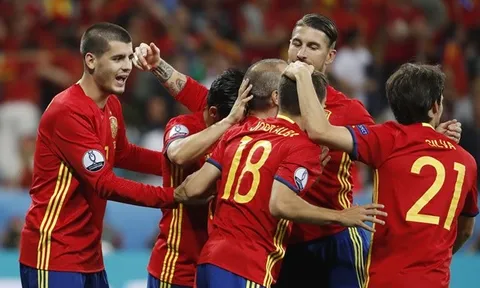 La Roja bắt đầu thời kỳ phục hưng