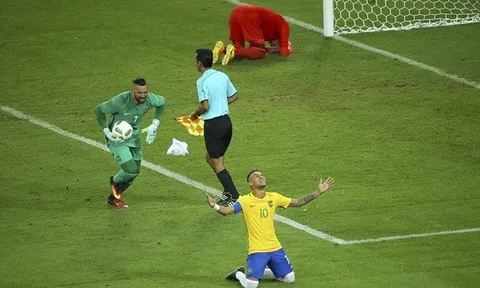 Nước mắt Neymar và cú hích cho người Brazil