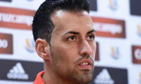 Busquets: "Barcelona không phải cỗ máy"