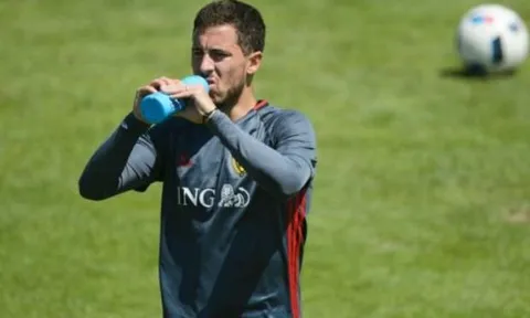 Roy Keane đòi hạ đo ván Eden Hazard