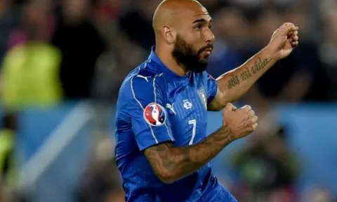 Simone Zaza thanh minh sau thảm họa sút 11m