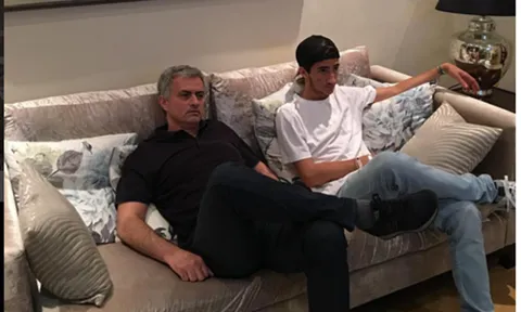 Mourinho nằm nhà, "săn" sao EURO cho Quỷ đỏ