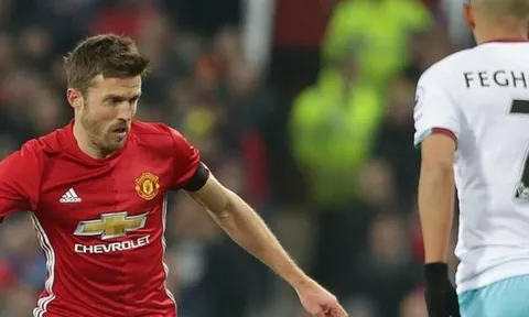 Carrick chốt tương lai tại Man Utd
