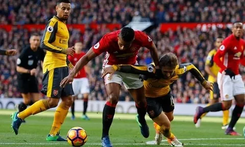 Chỉ duy nhất 1 mùa Man Utd chơi tệ hơn mùa này