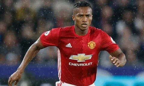 Chiến Arsenal, Man Utd nhận tin cực vui