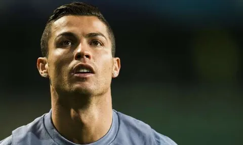 CHÍNH THỨC: Ronaldo ở lại Real Madrid tới năm... 36 tuổi