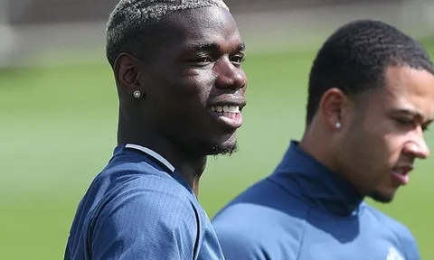 Chùm ảnh: Buổi tập đầu tiên tràn ngập tiếng cười của Pogba tại M.U