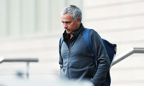 Chùm ảnh: Mourinho đầy ưu tư sau trận hoà Liverpool
