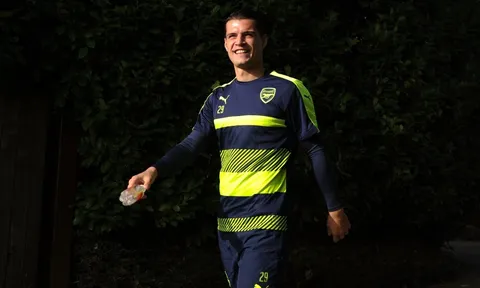 Chùm ảnh: Xhaka cười tươi, sẵn sàng chiến Ludogorets