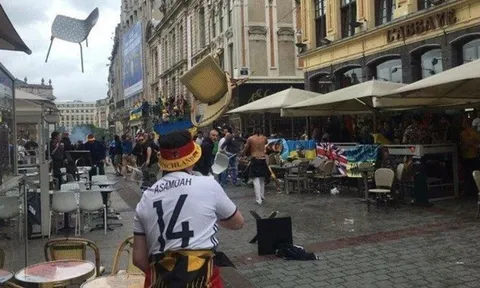CĐV Đức và Ukraina đánh nhau, 2 người bị thương