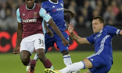 Có Terry hay không, Chelsea vẫn đá 3-4-3