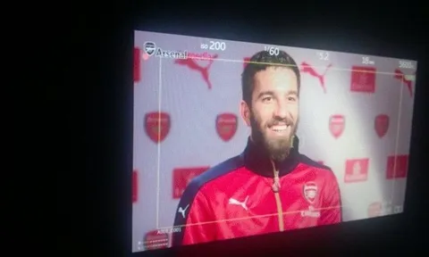 Bằng chứng Arda Turan gia nhập Arsenal?