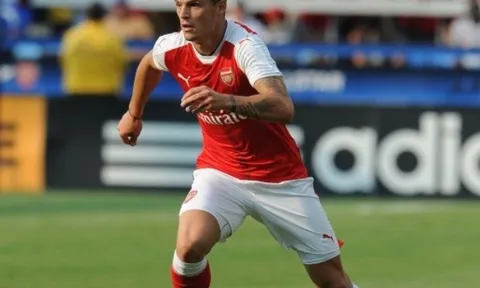 HLV Wenger nói gì về màn ra mắt của Granit Xhaka?