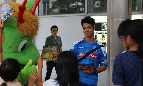 Công Phượng thổ lộ việc đi phát tờ rơi