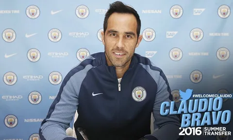 Man City chính thức công bố thương vụ Bravo